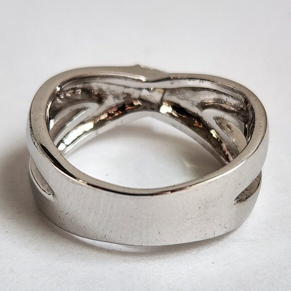 Vintage Estate Owned 18K GE Minimalist Ring Size 8 - Picture 6 of 11